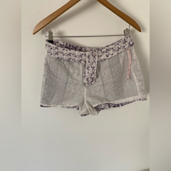 Vintage Women’s Forever 21 Boho Patterned Shorts - Picture 6 of 10